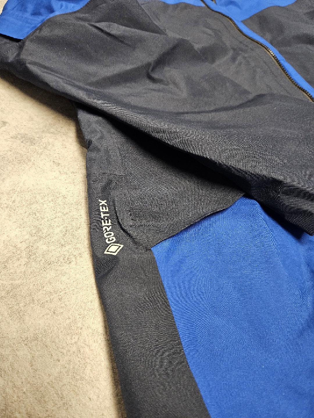 Guscio Hard Shell SALEWA GoreTex tg. M usato