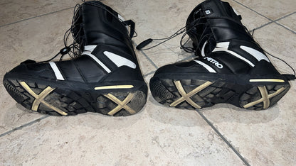 scarponi snowboard Nitro taglia 44 EU usati