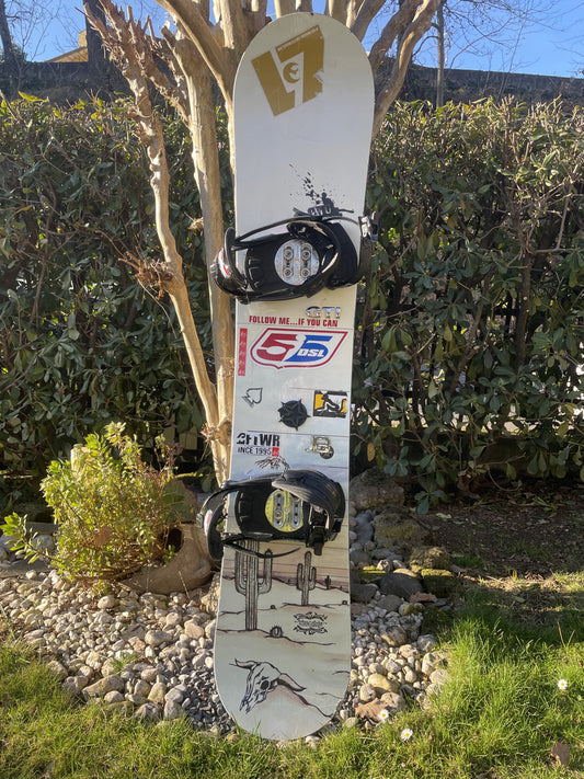 snowboard usato Gnu 159W con attacchi Ride XL