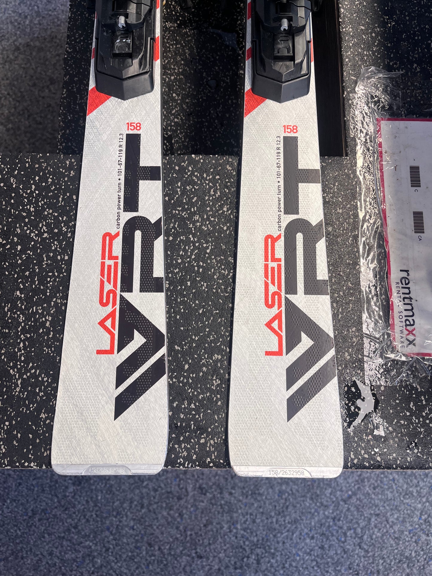 158cm Stockli Laser WRT Pro 2026 + SRT 12 usato ex noleggio