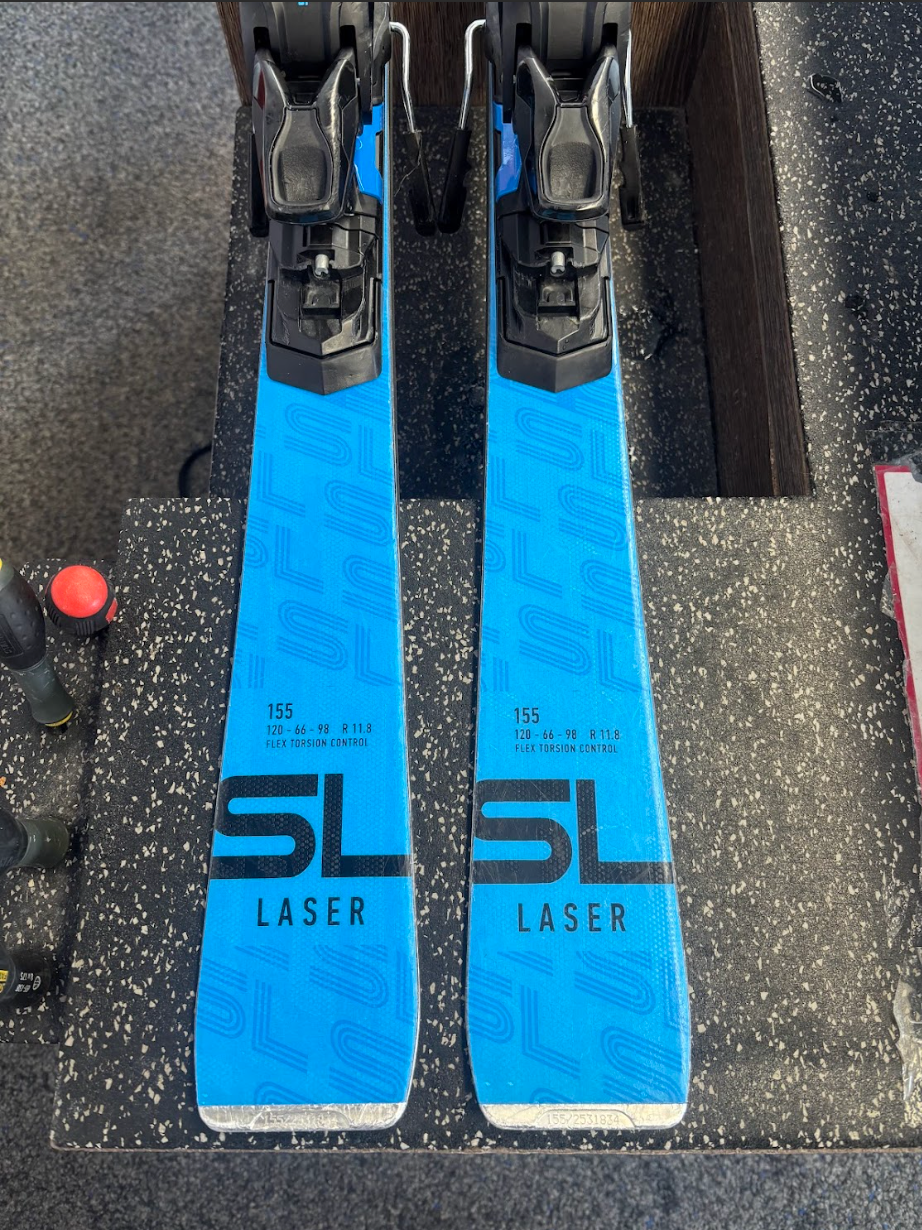 155cm Stockli Laser SL 2025 + SRT 12 usato ex noleggio