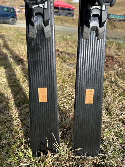 Stöckli Spirit O2 163cm r 14.3 2019 usato