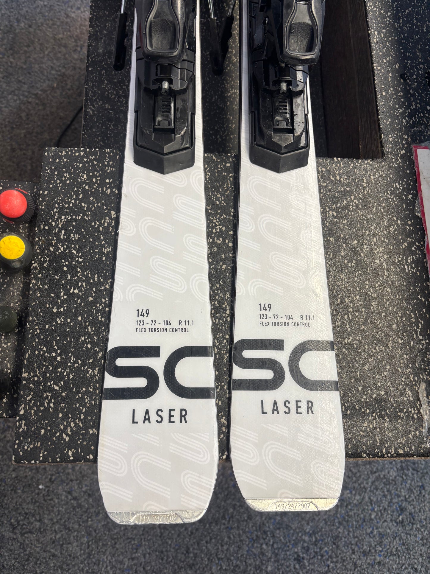 156cm Stockli Laser SC Worldcup 2025 + SRT 12 usato ex noleggio