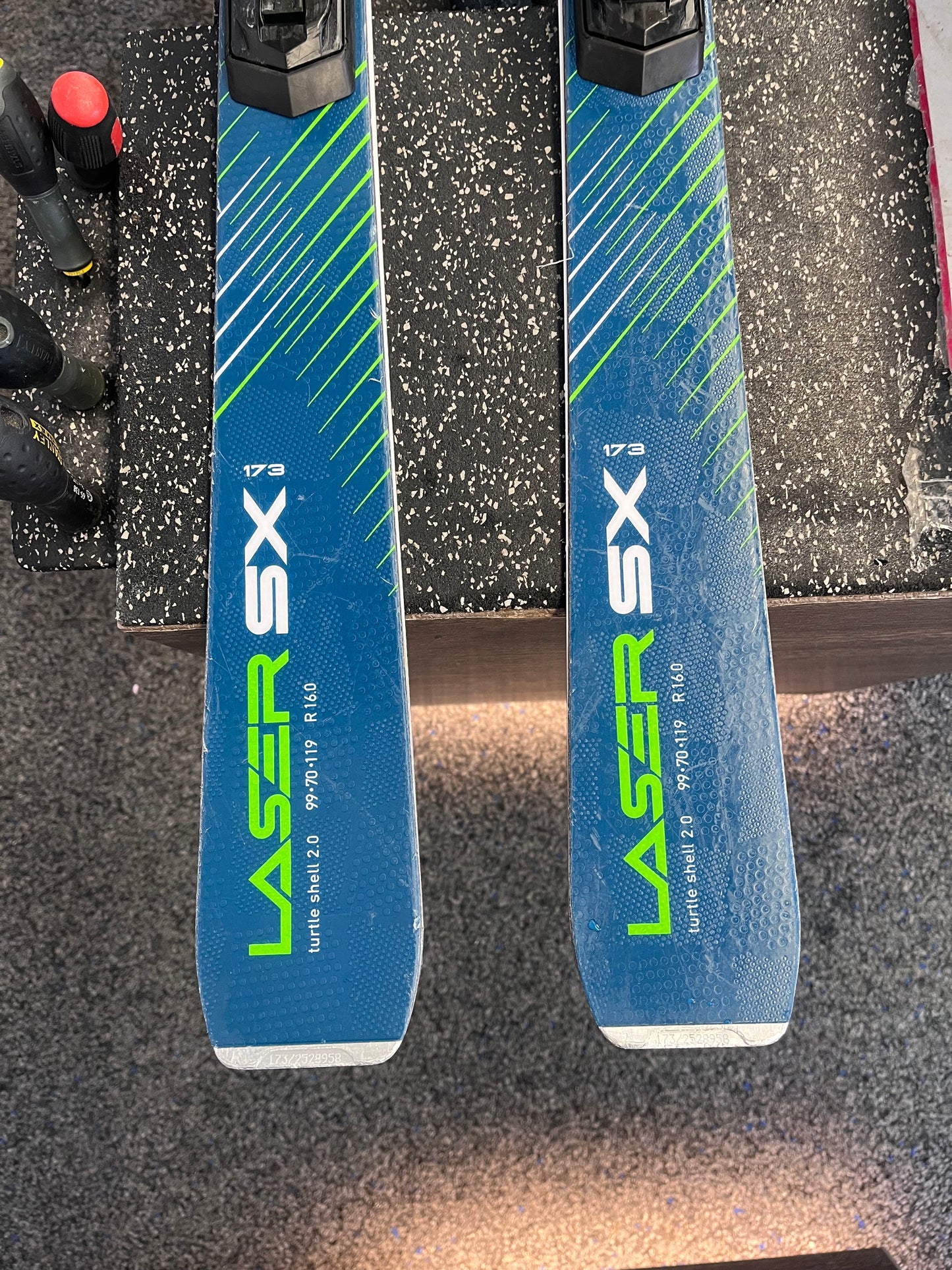 173cm Stockli Laser SX 2026 + SRT 12 usato ex noleggio