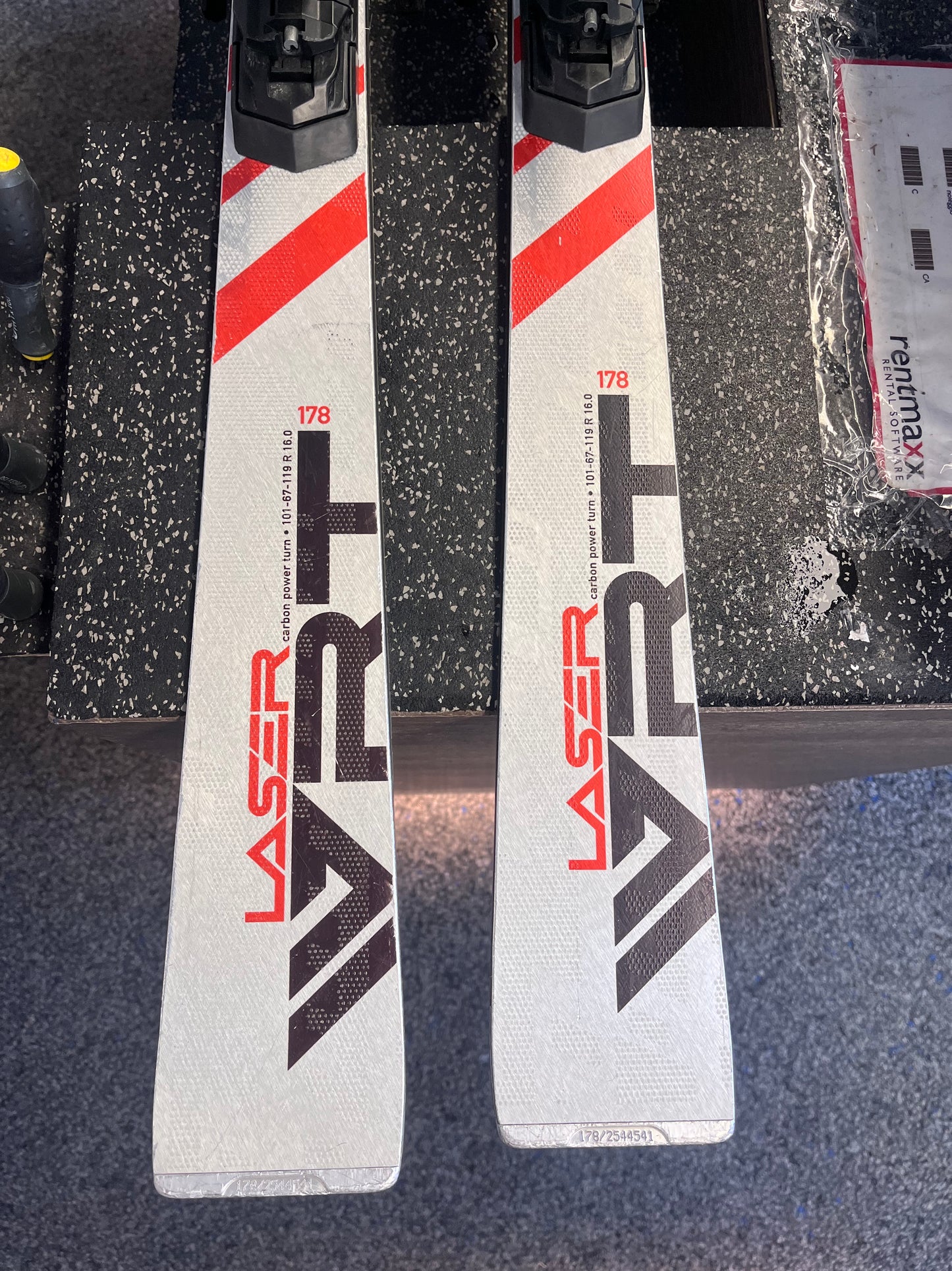 178cm Stockli Laser WRT Pro 2026 + SRT 12 usato ex noleggio