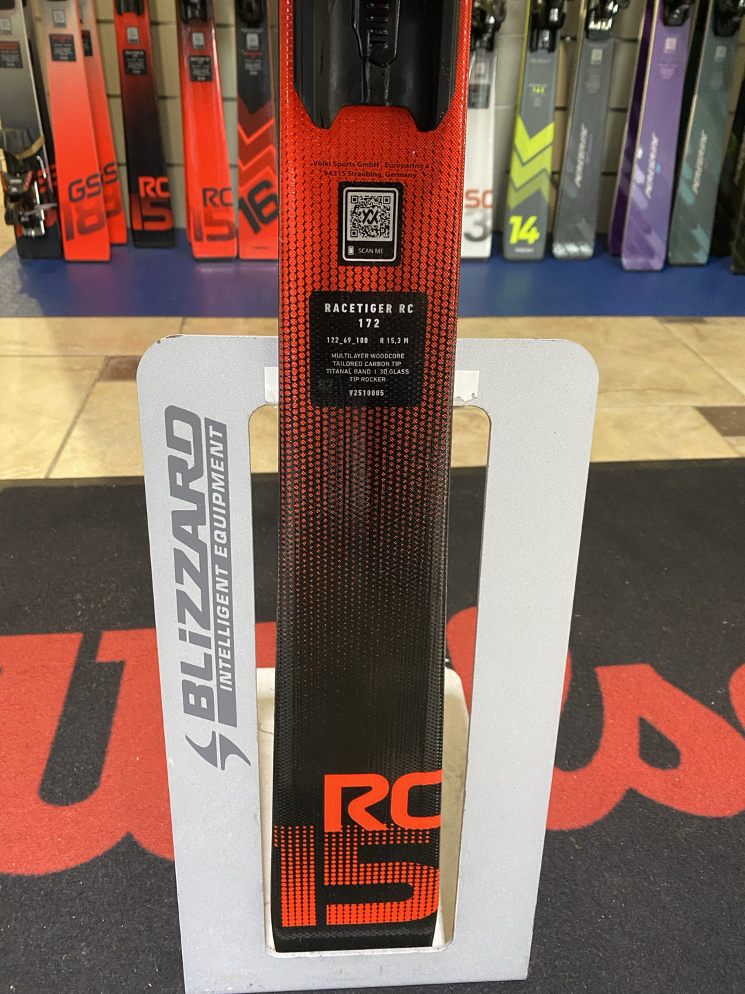 sci Volkl RC 172 stag25/26 nuovi con attacco 12