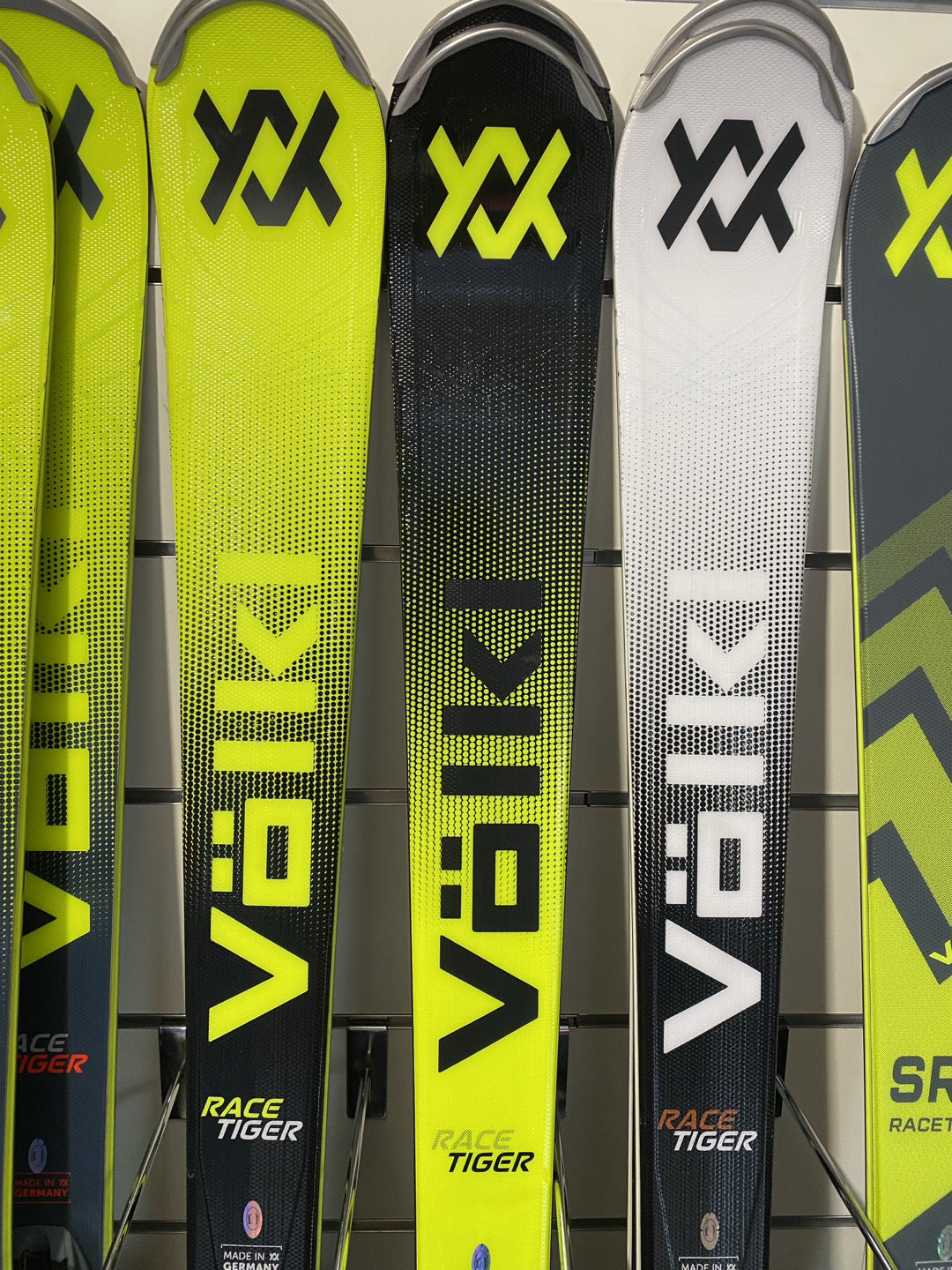 sci Volkl SC 165 con attacco 12 marker 2025/26