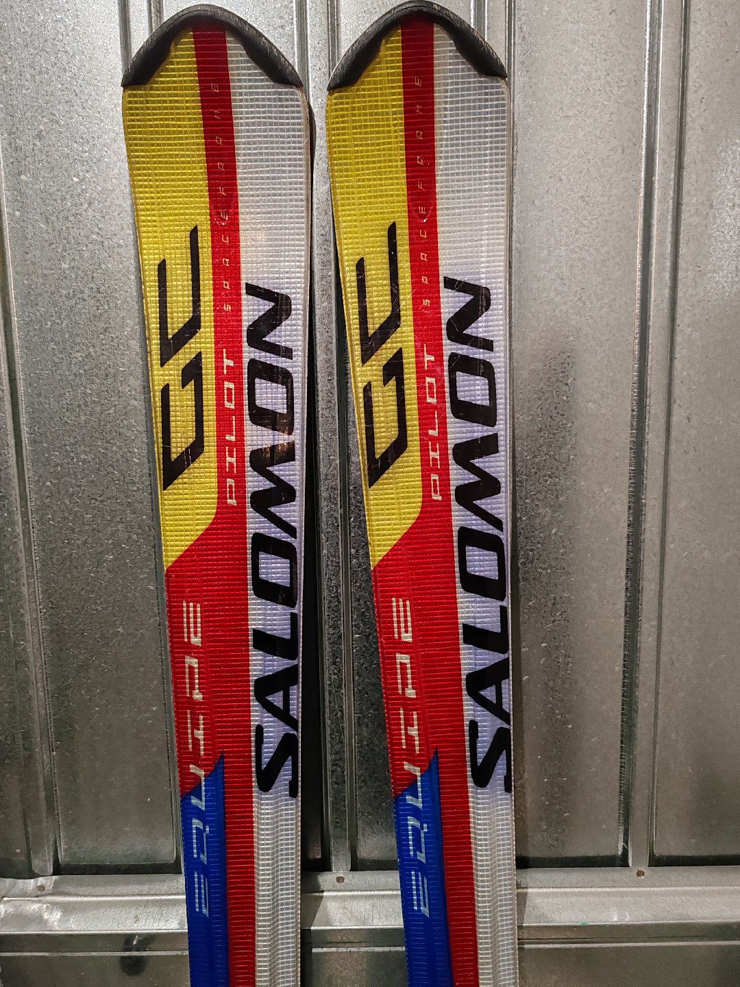 salomon equipe gc pilot skis 2026 S/LAB GS Whether youre carving like you did on race day while testing your skills on open slopes Salomon P Equipe GS Pro