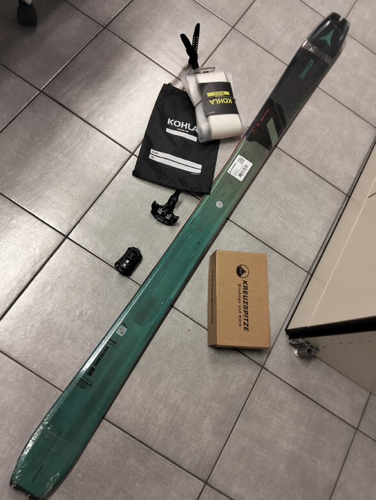 Sci nuovi Atomic Backland 88 169cm con attacchi e pelli