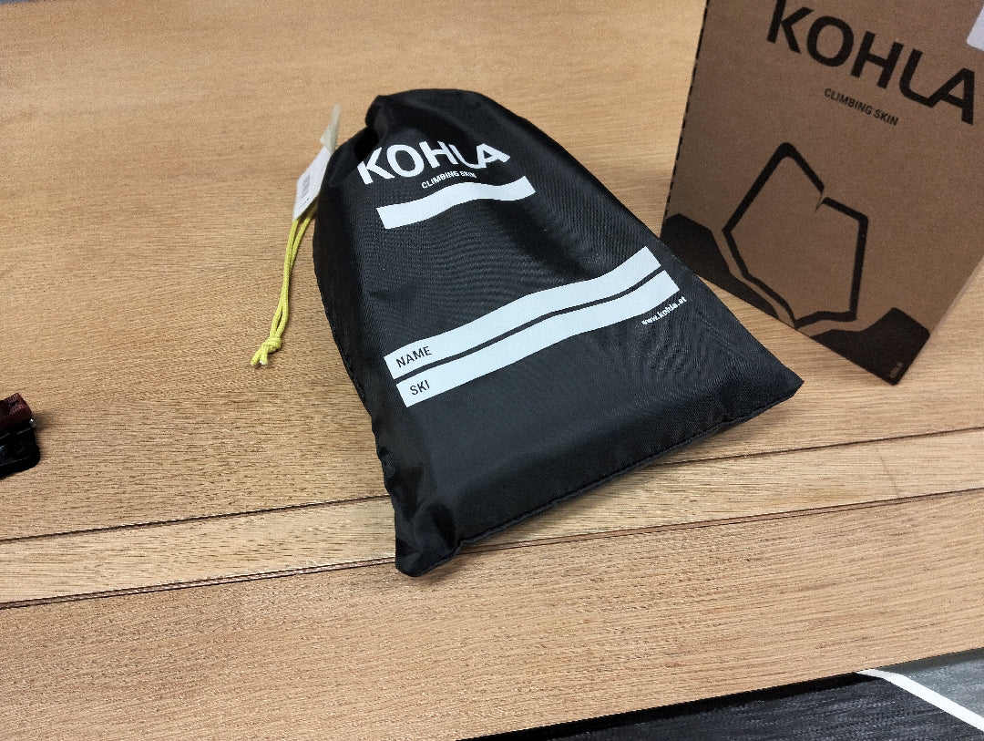 Sci nuovi Atomic Backland 88 169cm con attacchi e pelli