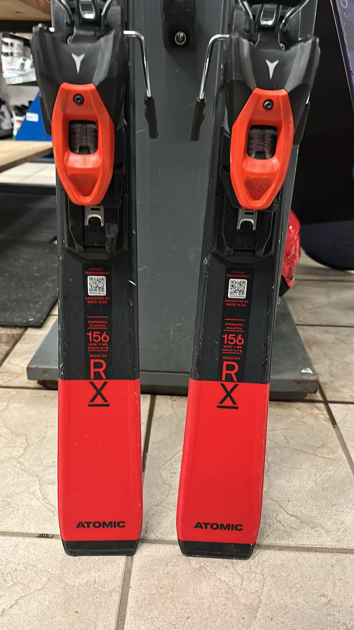 156cm Sci Atomic Redster RX + M10 2026 usato