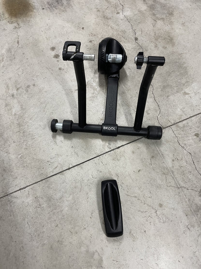 rulli per bici Bkool per allenamento indoor usati