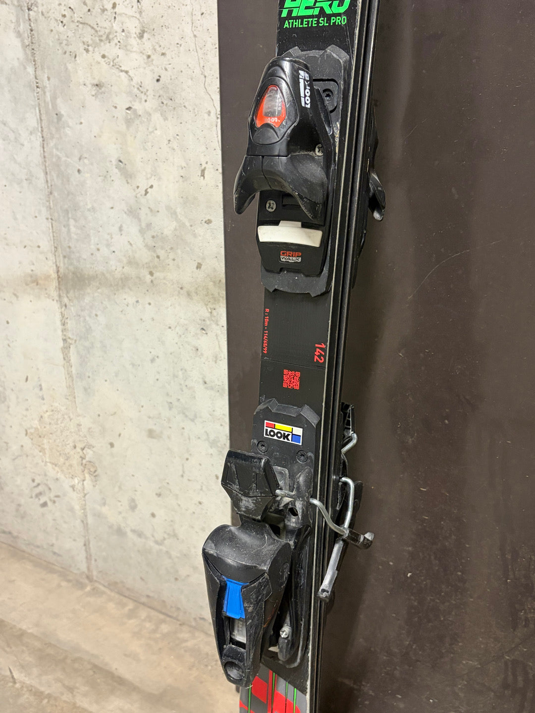 Sci Rossignol SL142cm R10 usati