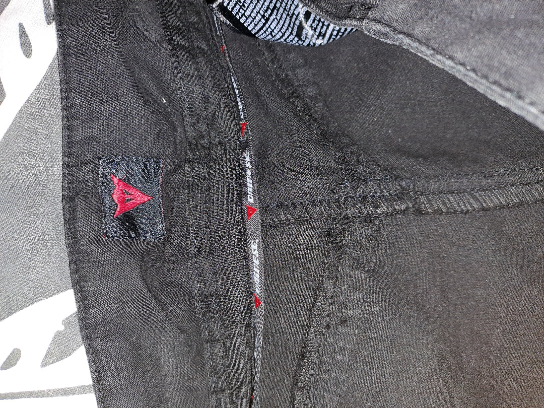 pantaloni donna Dainese tg. S usato