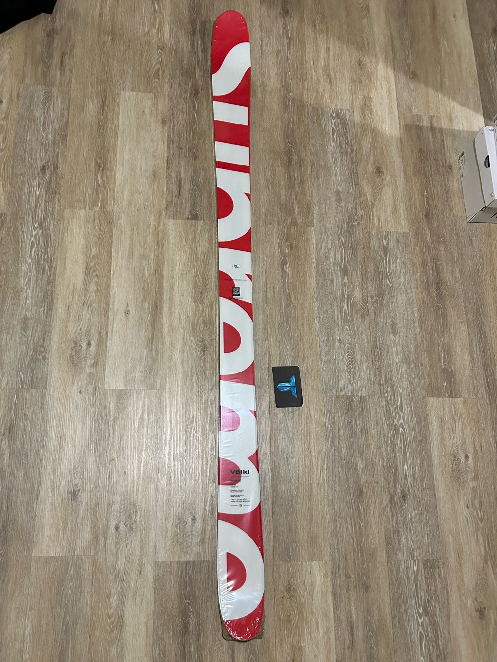 Sci Supreme Volkl Revolt 96 Red 181cm usati