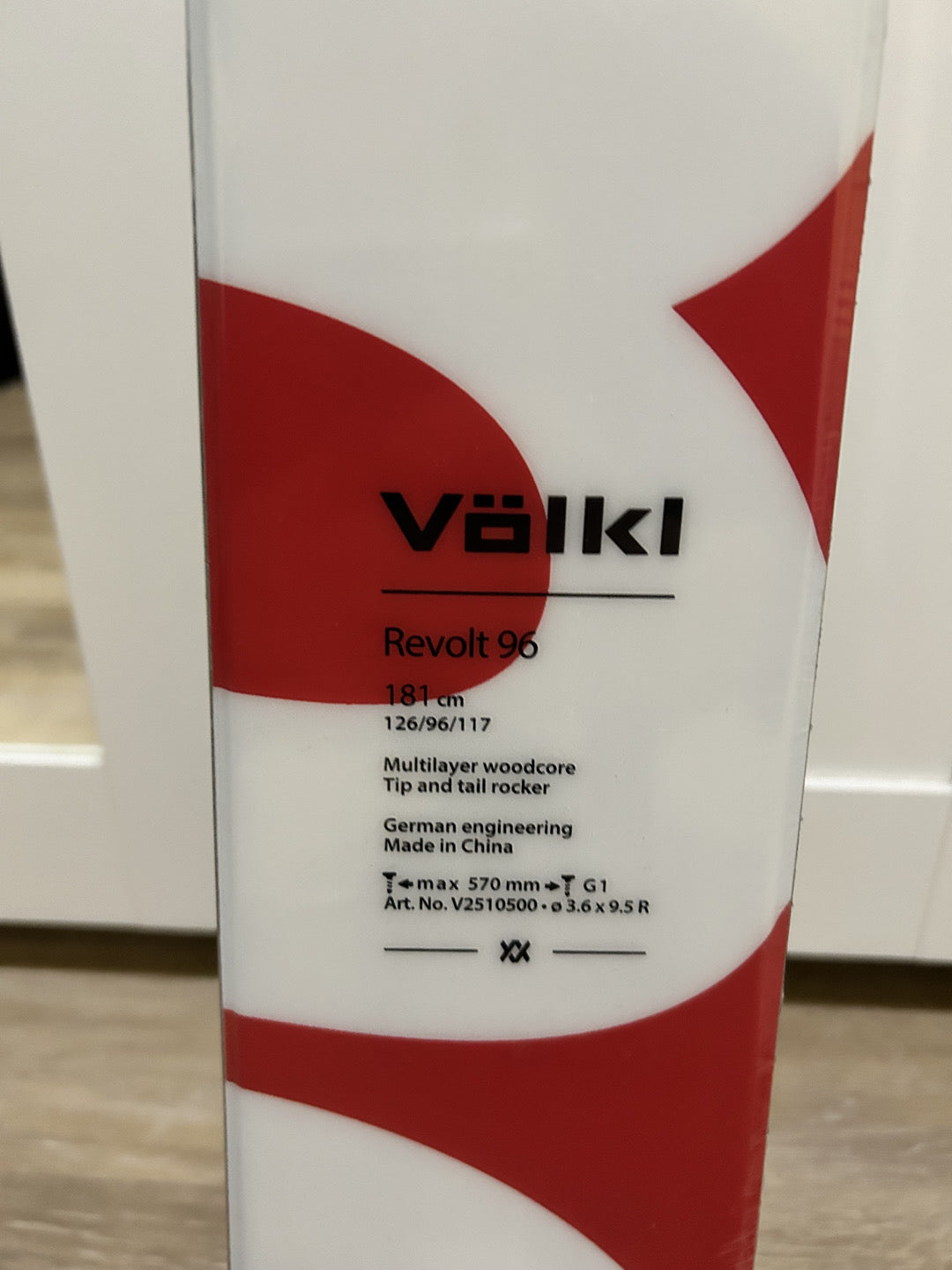 Sci Supreme Volkl Revolt 96 Red 181cm usati