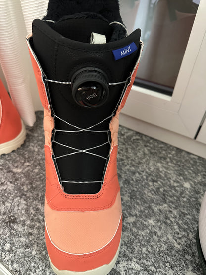Scarpone snowboard BURTON MINT BOA donna tg. 40.5 usati