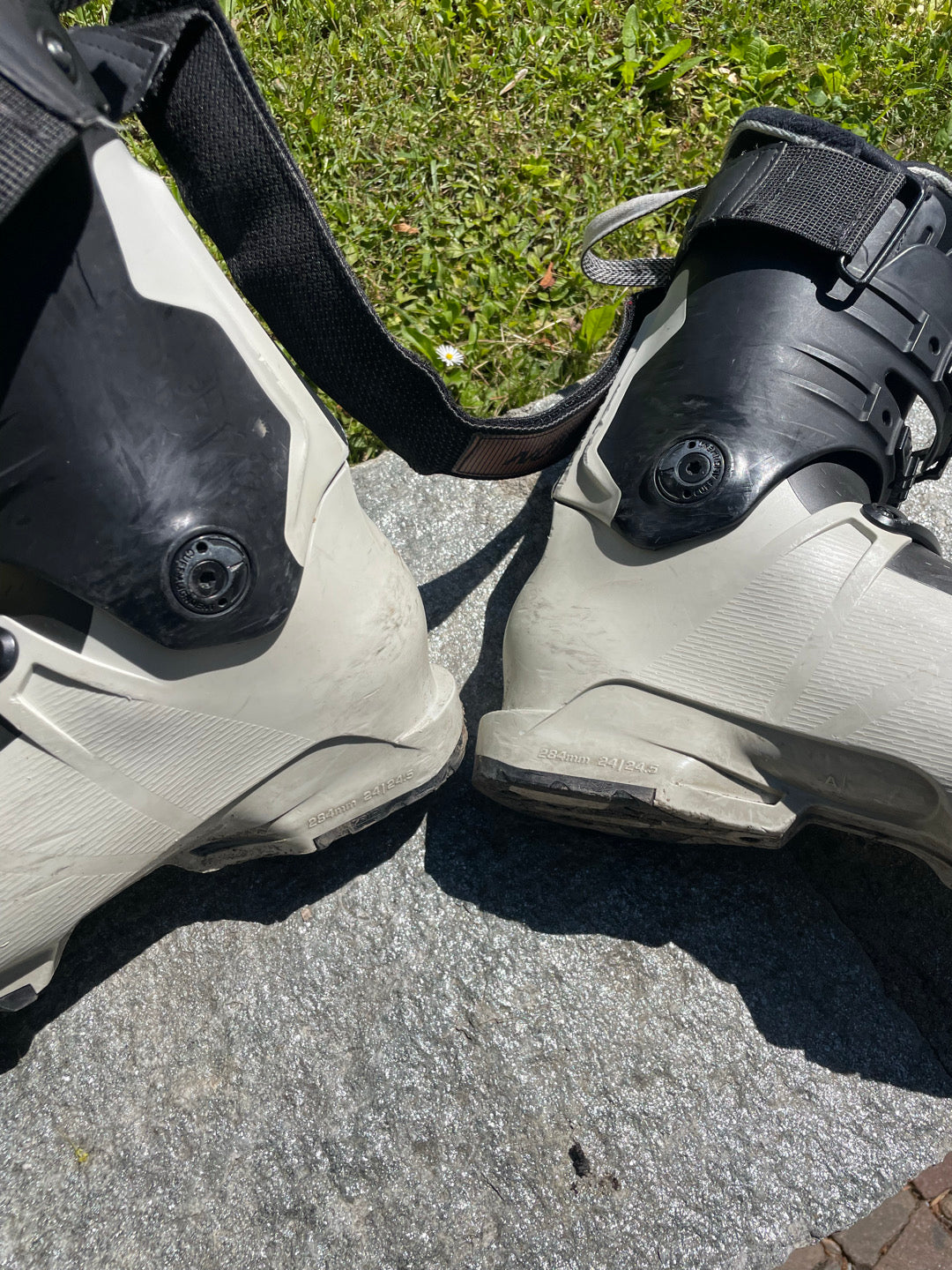 Scarponi sci Salomon s/pro Supra boa tg. 24-24.5 usati