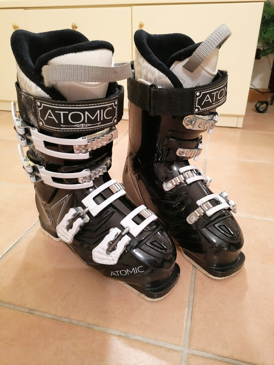 scarponi sci Atomic donna 70W Naws tg. 23.5-24 usati