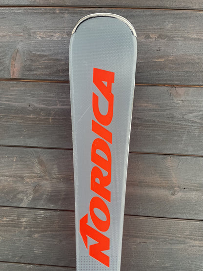160cm sci Nordica Doberman Spitfire PRO 70 r14 usati
