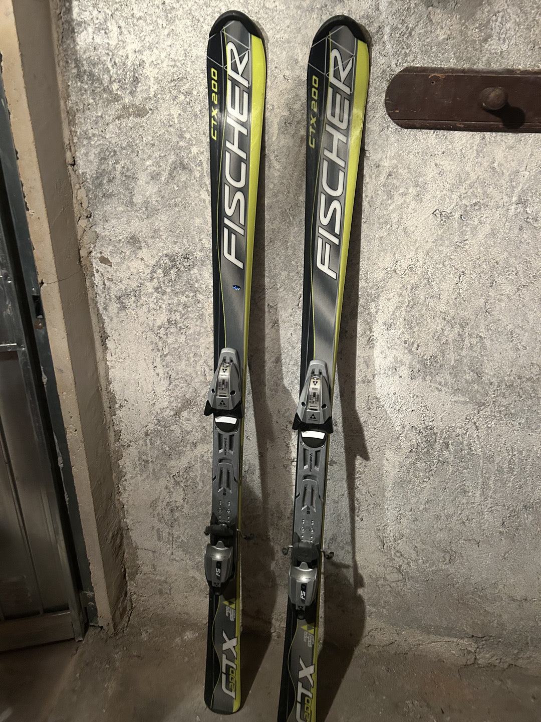 sci 160cm Fischer CTX 200 usato