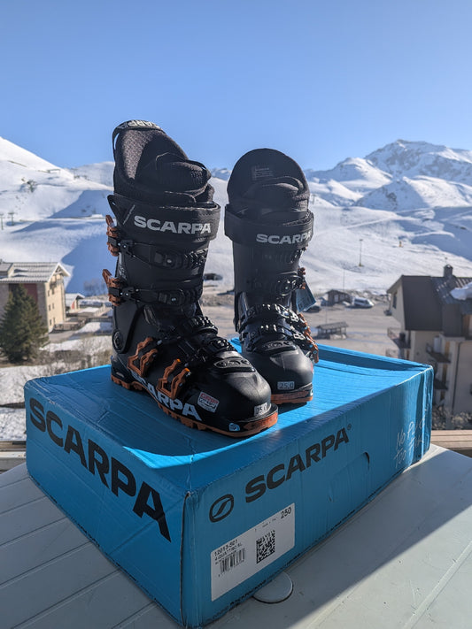 Scarpone Scarpa 4-Quattro SL Nuovo