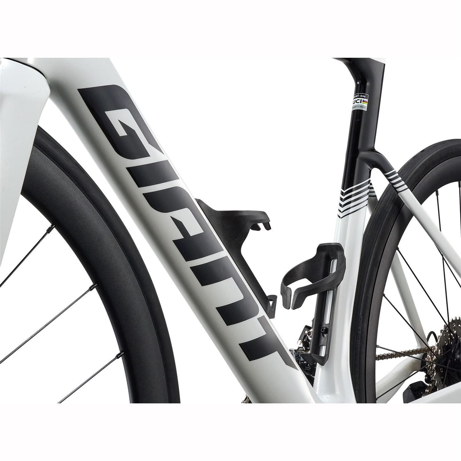GIANT Propel Advanced 2 — gruppo Shimano 105, taglia M