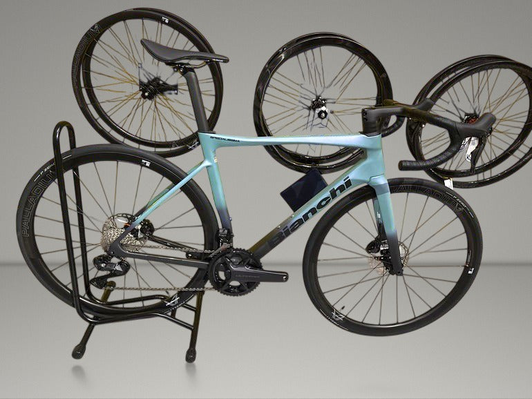 Bianchi Specialissima Pro 2024 usata — vista laterale