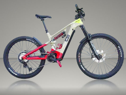 Cannondale Moterra Neo Lt Carbon 1 2023 usata — vista laterale