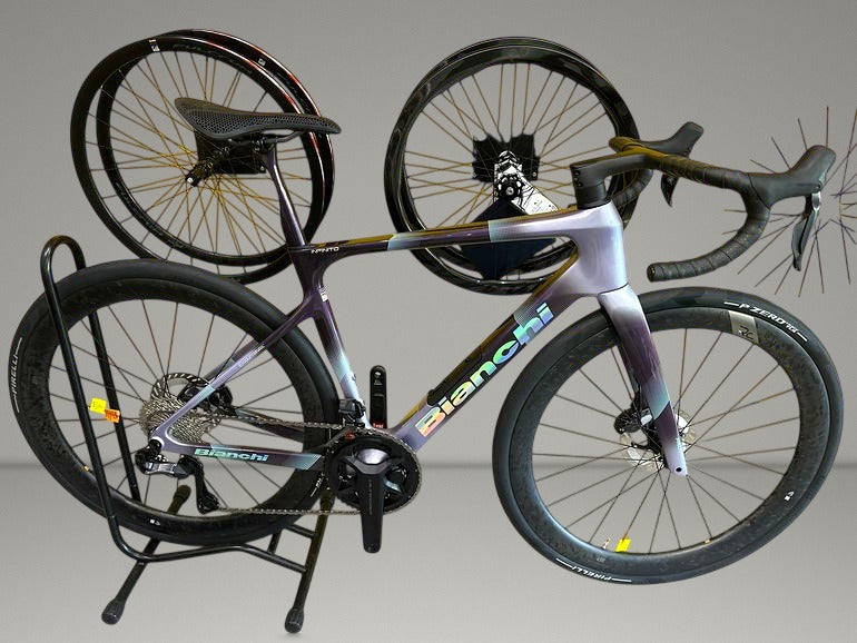 Bianchi Infinito 2027 usata — vista laterale