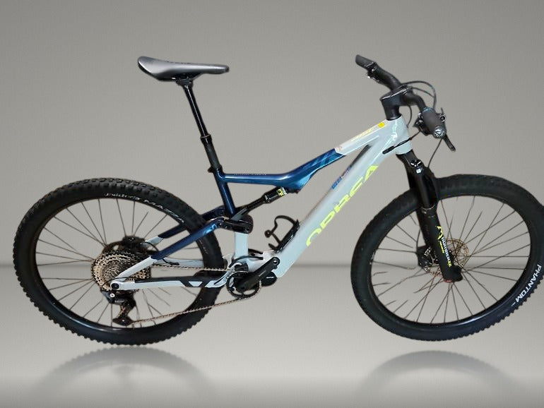 Orbea Rise H30 2023 usata — vista laterale