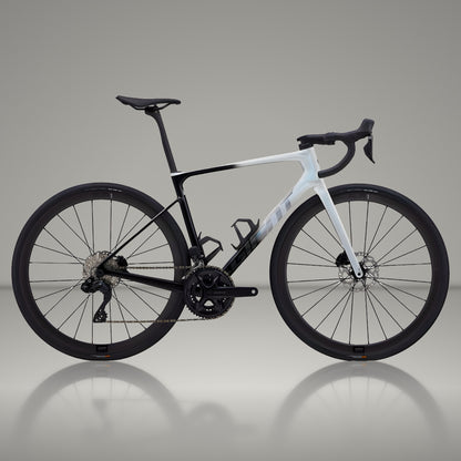 Giant Defy Advanced Pro 1 2024 usata — vista laterale