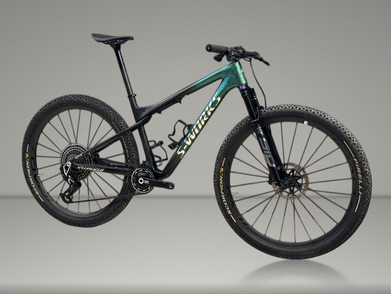 Specialized S-Works Epic Wc 2024 usata — vista laterale