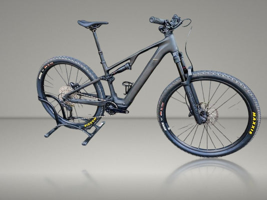 Cube Ams Hybrid One44 C:68x Race 400x Demo 2025 usata — vista laterale