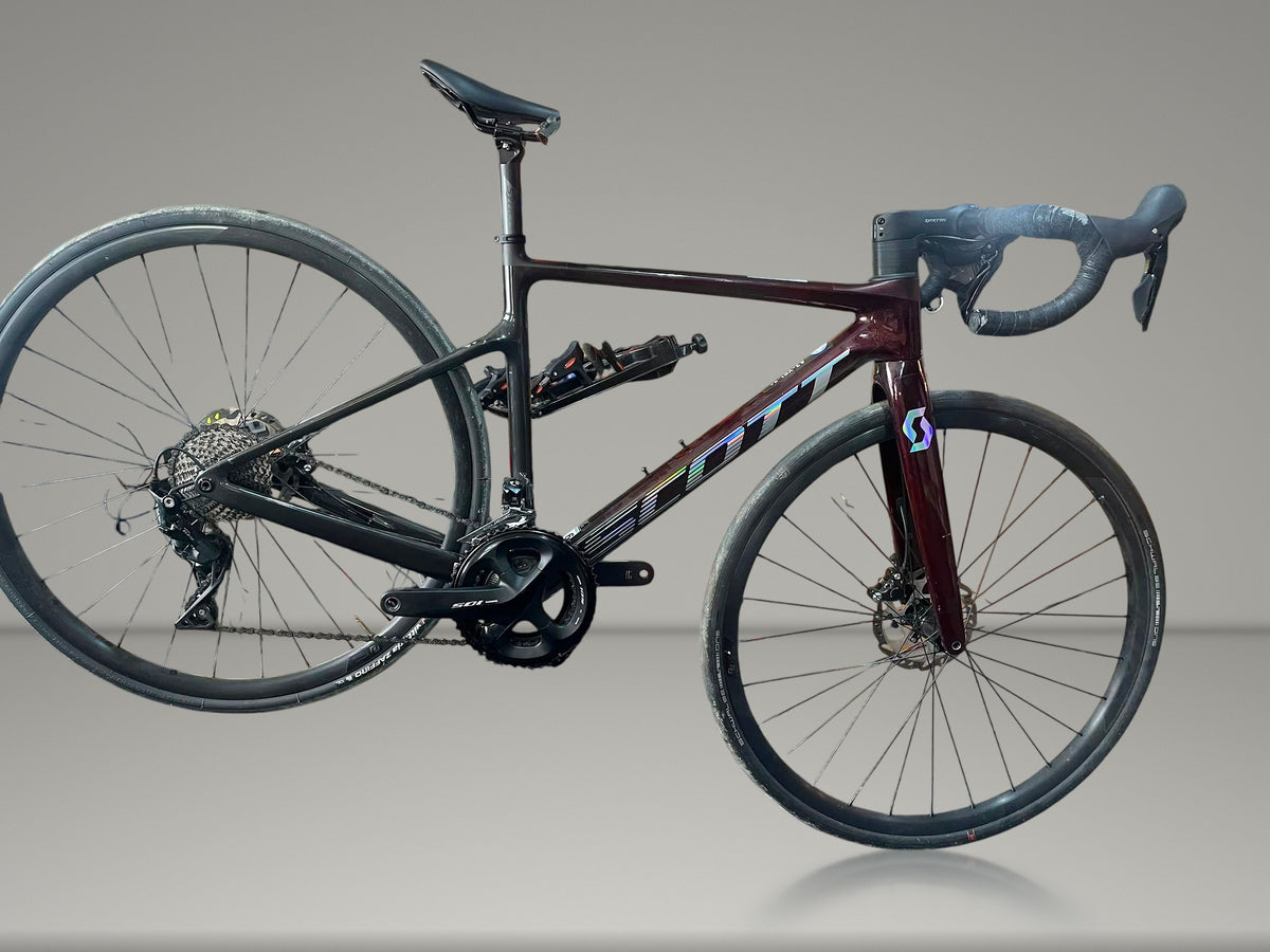 Scott Addict 30 2024 usata — vista laterale
