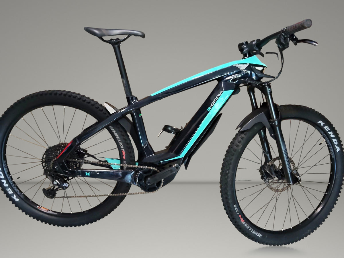 Bianchi E-Omnia 2024 usata — vista laterale