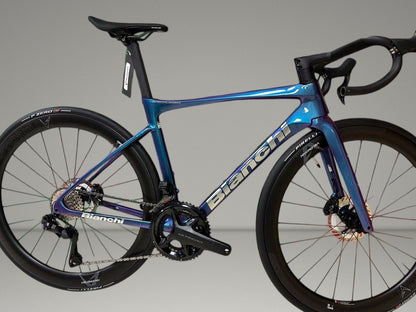 Bianchi Specialissima Pro 2025 usata — vista laterale
