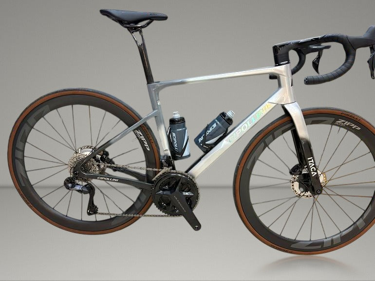 Cipollini Itaca 2025 usata — vista laterale