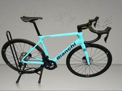 Bianchi Infinito 2024 usata — vista laterale