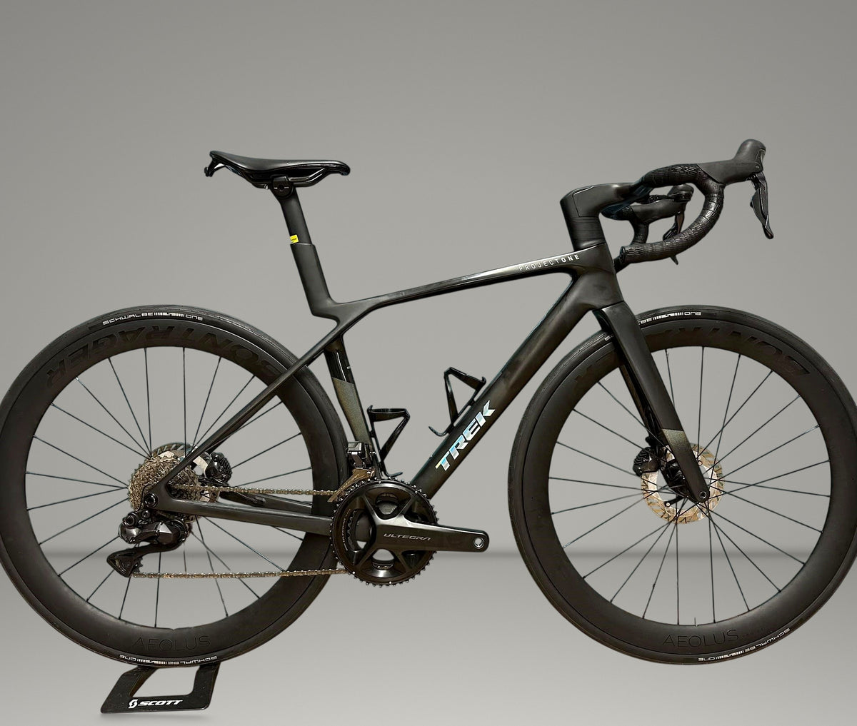 Trek Madone Slr 7 Gen 8 2026 usata — vista laterale