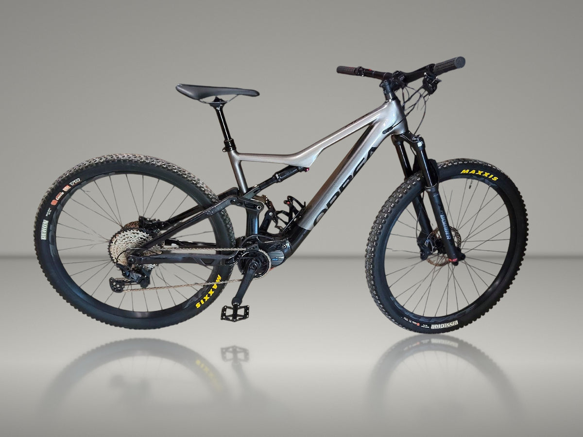 Orbea Rise M20 2021 usata — vista laterale