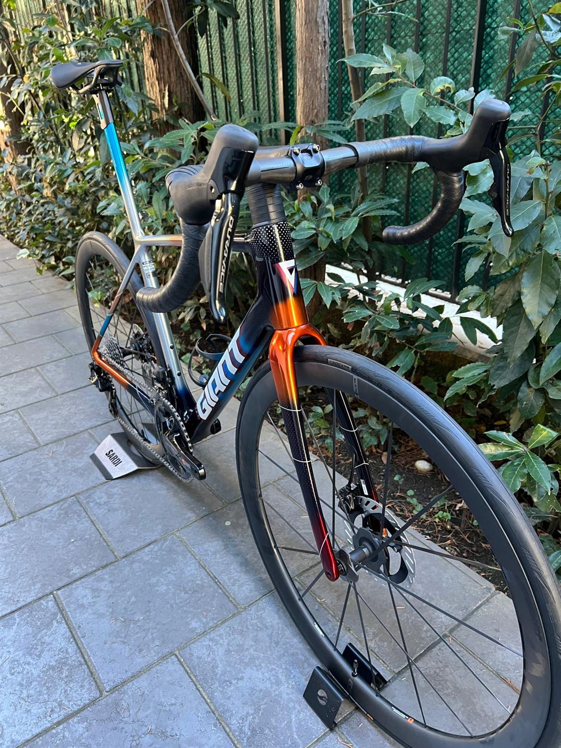 Giant Tcr Advanced Sl Team 2025 — Bici usata